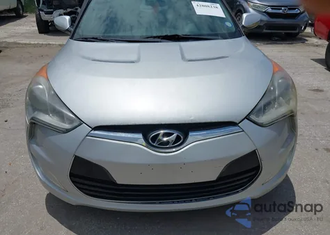 2013 Hyundai Veloster Base W/Black from USA, damaged, VIN KMHTC6AD2DU171979